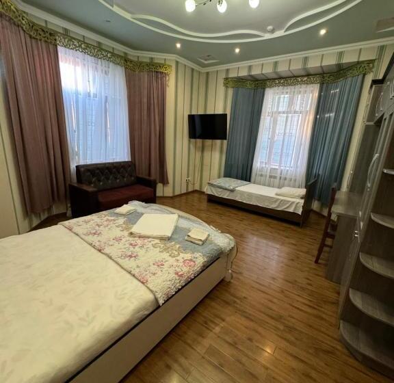 اتاق استاندارد سه نفره, Muhammad Tower Hostel