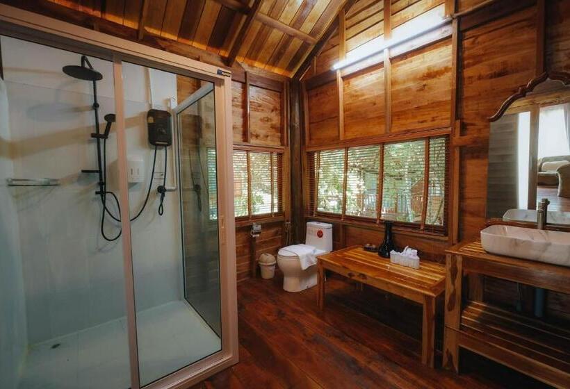 デラックスルーム, บ้านสวนแก้วคำแพง Baan Suan Kaew Khampaeng