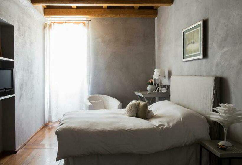 주니어 스위트, Boutique B&b Residenza Farnese