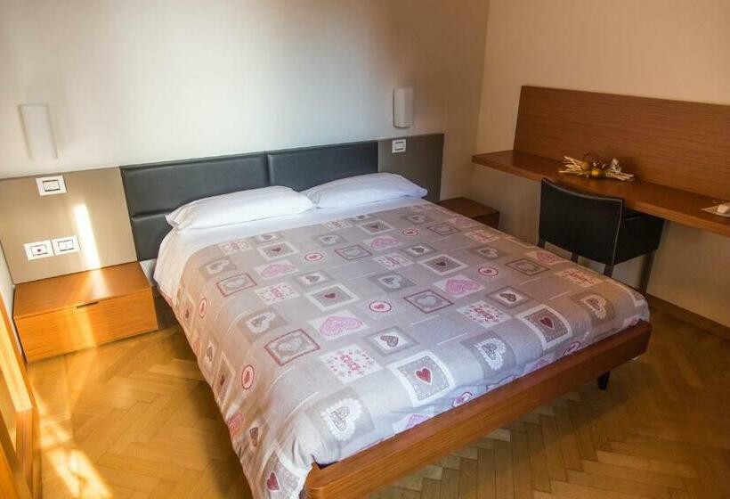 标准间, Locanda Da Piero