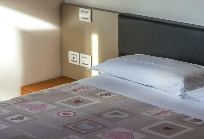 标准间, Locanda Da Piero