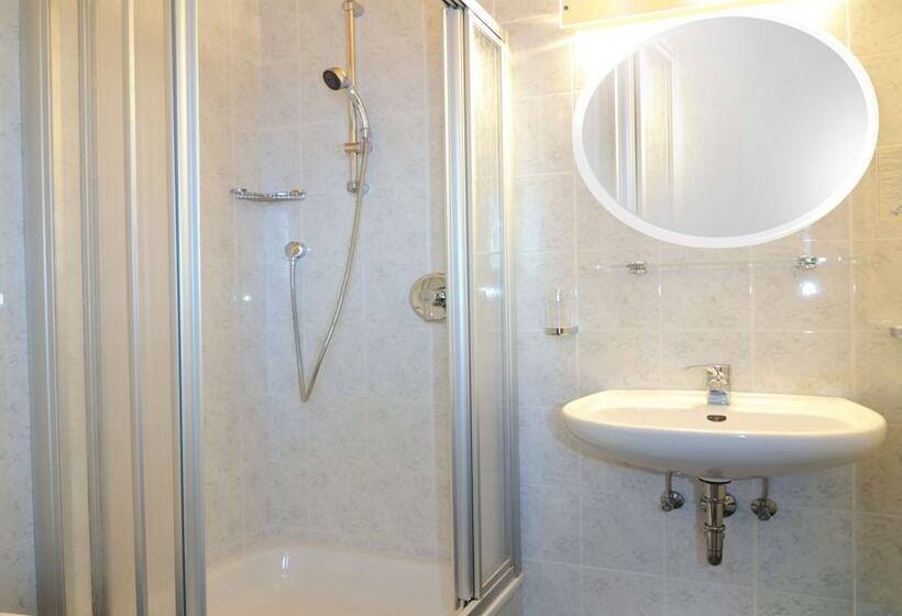 Номер Стандарт Трехместный, Pension Sonnenhof