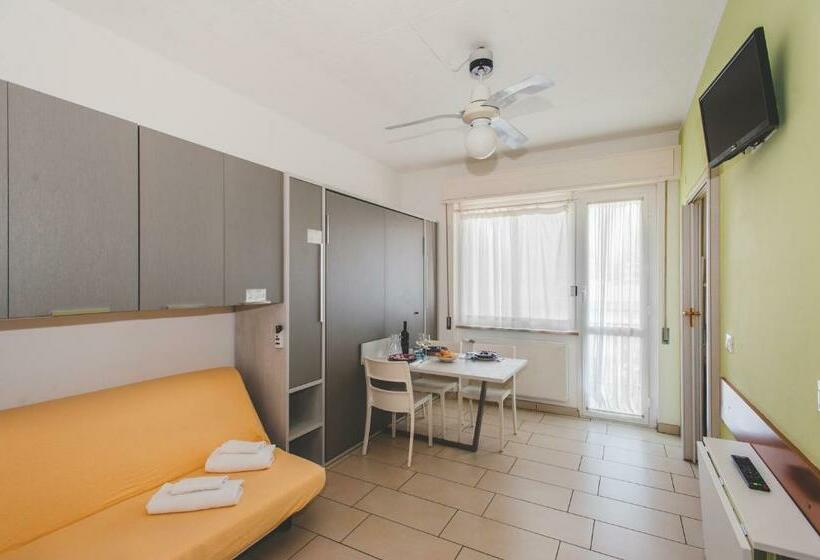 استودیوی استاندارد, Ligure Residence