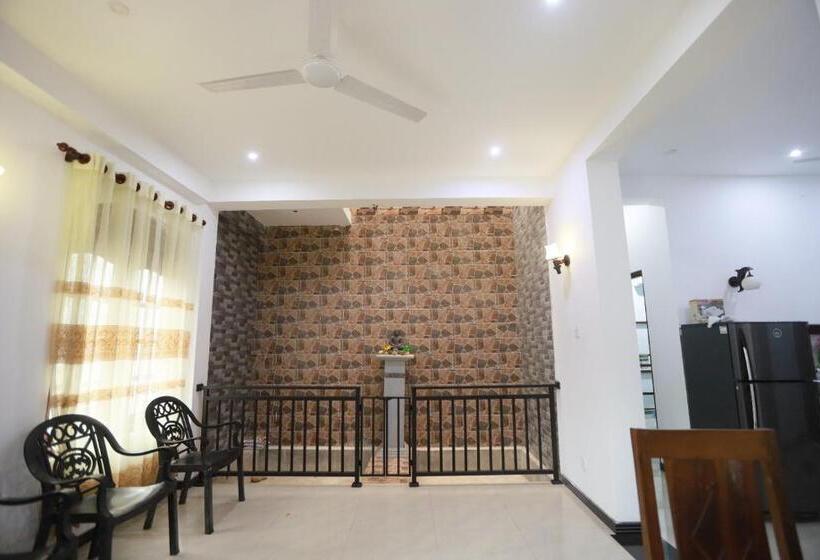 Номер Стандарт, Surfside Retreat Weligama