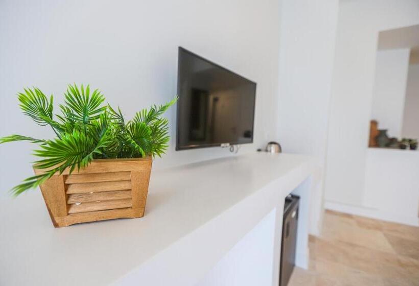 Люкс, Mavi Cam Hotel Ayvalik