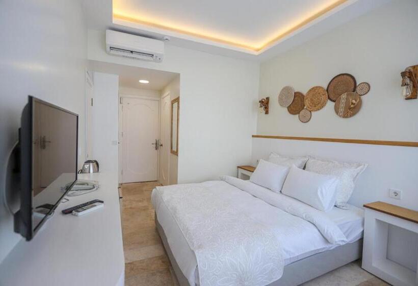 Номер Стандарт Вид на Море, Mavi Cam Hotel Ayvalik