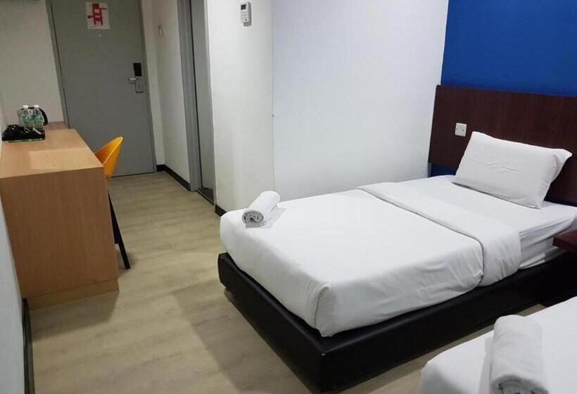 Номер Стандарт Индивидуальный, Seeds Hotel Puchong Koi