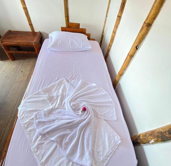 Номер Стандарт Трехместный, Posada Mama Nati, Arusí