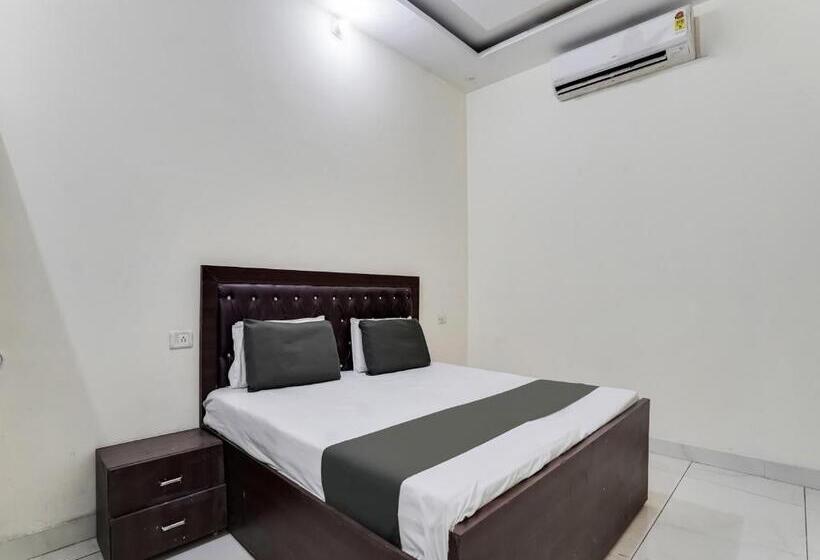 Номер Стандарт, Oyo Hotel R.r  A Highway Inn