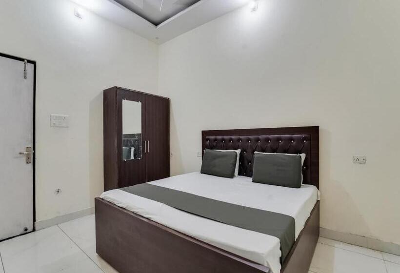 Номер Стандарт, Oyo Hotel R.r  A Highway Inn