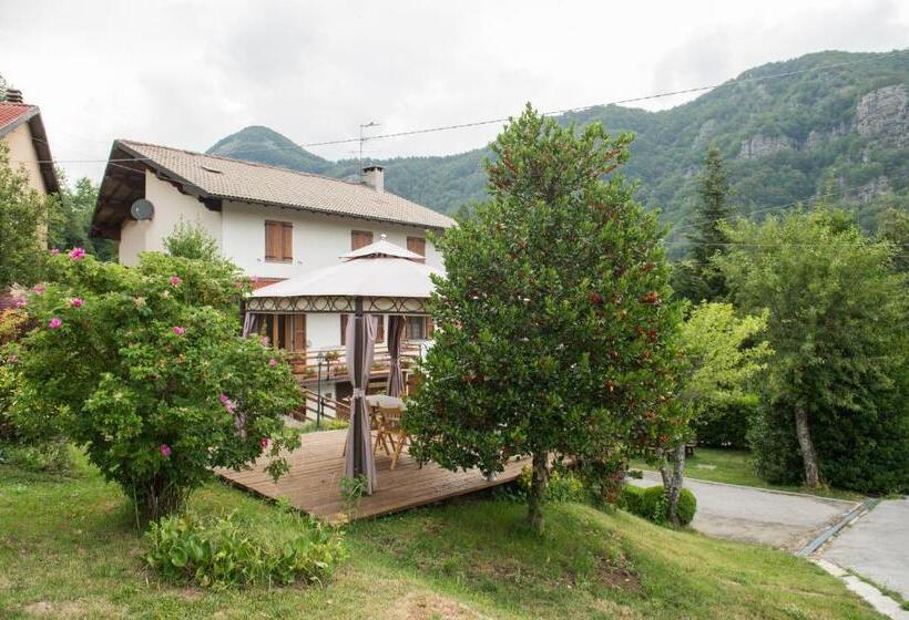 Апартаменты 2 Спальни, La Villa