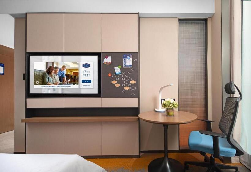 Номер Superior, Hampton By Hilton Foshan Beijiao