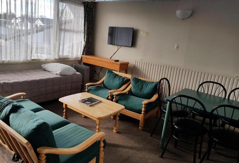 패밀리 아파트, Manhattan Motel