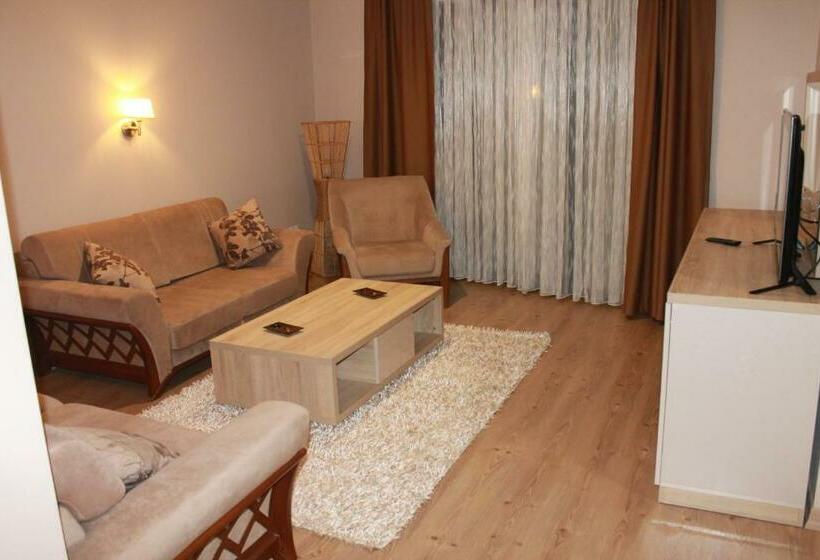 스위트, Mirage Hotel   Struga