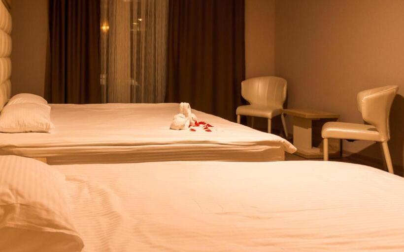 4인용 스탠다드 룸, Mirage Hotel   Struga