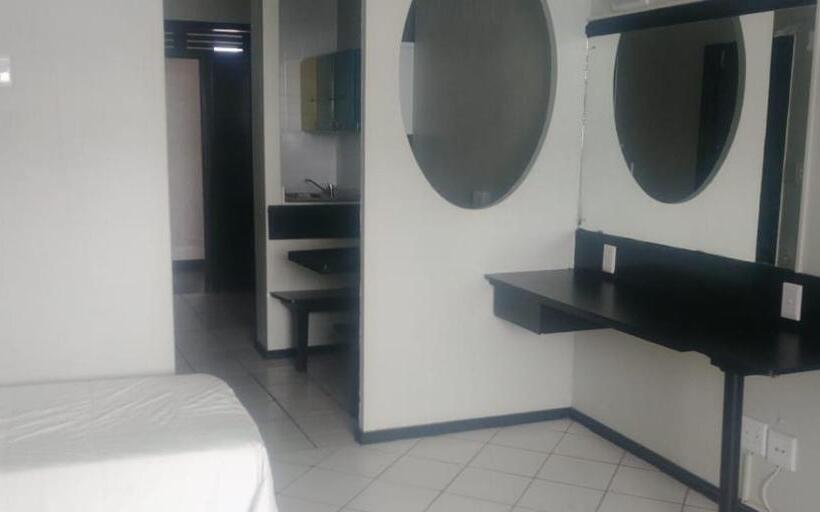 استودیوی استاندارد با چشم‌انداز دریا, Seaboard Hotel & Holiday Apartments