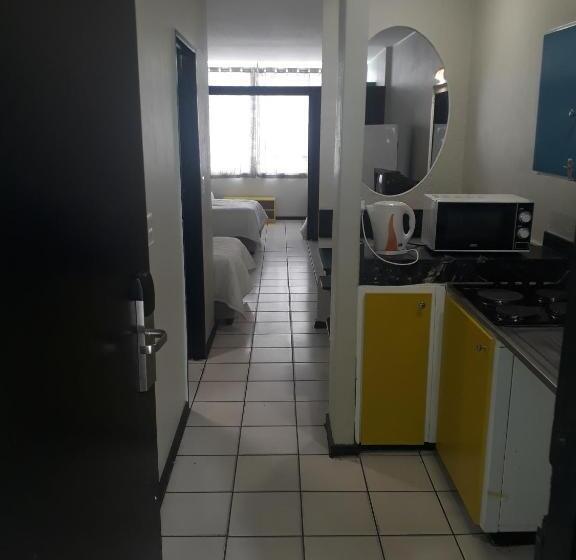 استودیوی استاندارد با چشم‌انداز دریا, Seaboard Hotel & Holiday Apartments
