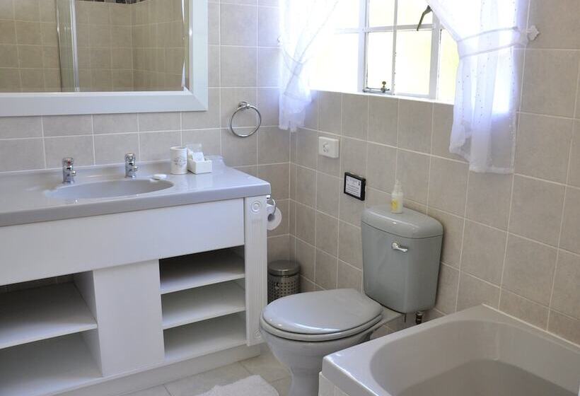 Номер Стандарт Вид на Сад, Birds Of Paradise B&b
