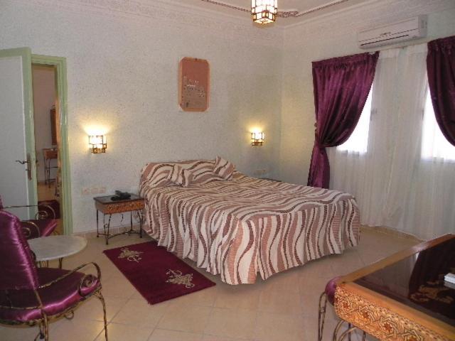 غرفة قياسية فردية, Kasbat Aferdou