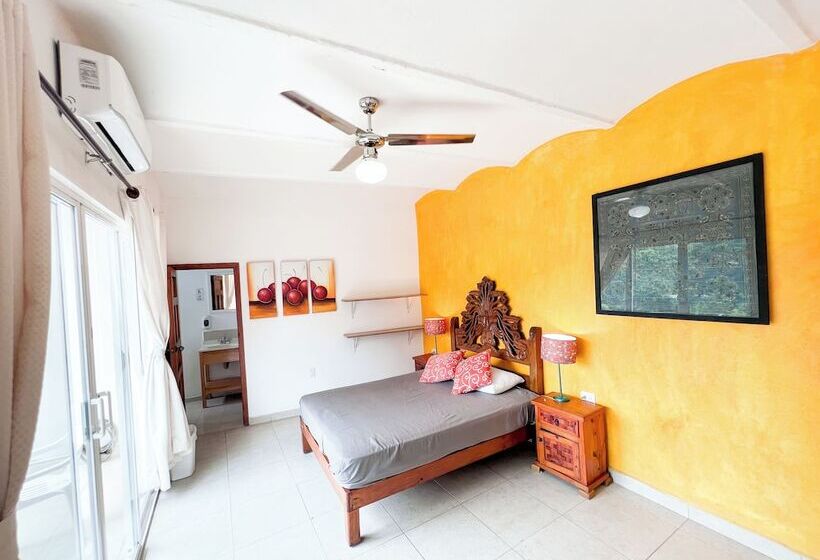 Superior Room with Terrace, Ith Sayulita Amazing Surf Hostel