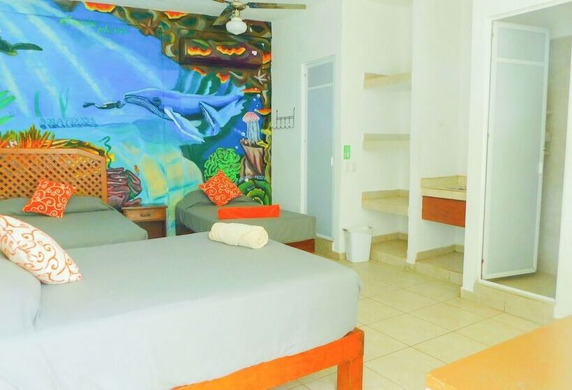 Familiekamer met Uitzicht op het Zwembad, Ith Sayulita Amazing Surf Hostel