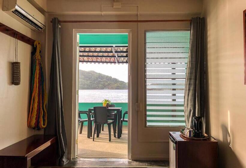 Номер Стандарт Вид на Море, Casa Congo & Casa Rayo Verde   Restaurante   Galeria De Arte