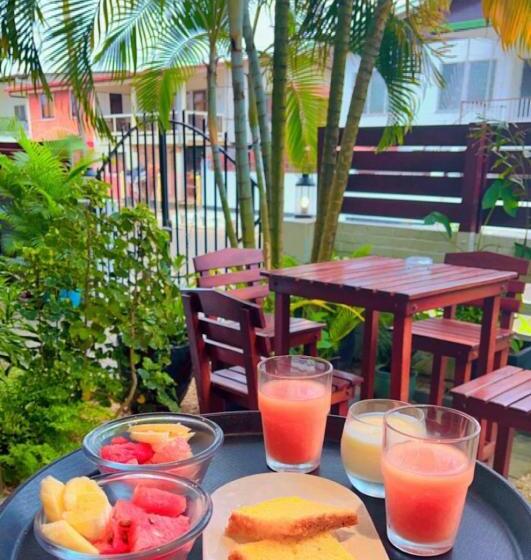 اتاق استاندارد یک تخته با بالکن, Villa Famiri Boutique
