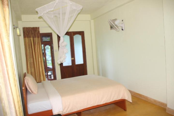 חדר אקונומי, Welcome Inn