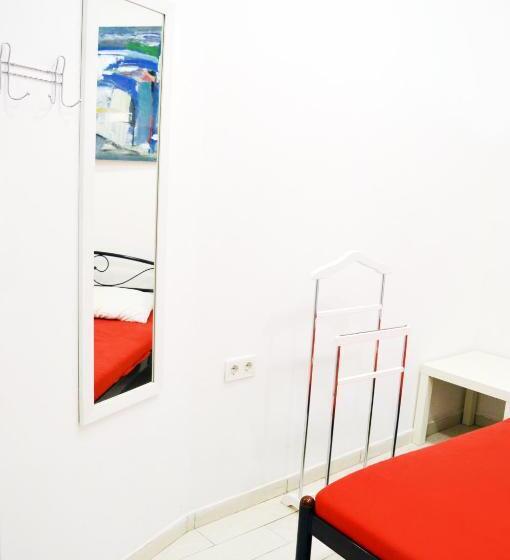 اتاق استاندارد, Hostel Railway Kiev