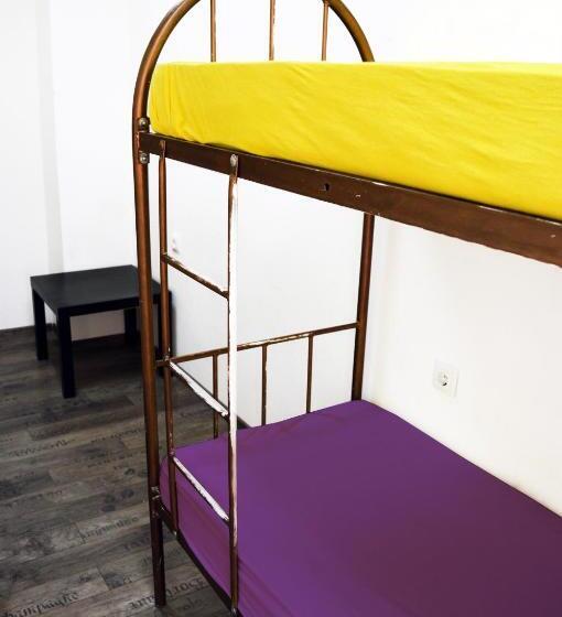 اتاق استاندارد, Hostel Railway Kiev
