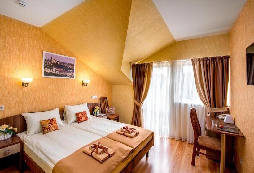اتاق اکونومی, &spa Pysanka, готель писанка, 3 сауни та джакузі   індивідуальний відпочинок у спа
