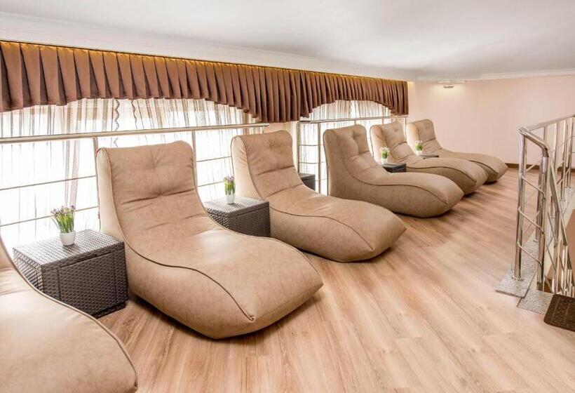 سوییت جونیور با بالکن, &spa Pysanka, готель писанка, 3 сауни та джакузі   індивідуальний відпочинок у спа
