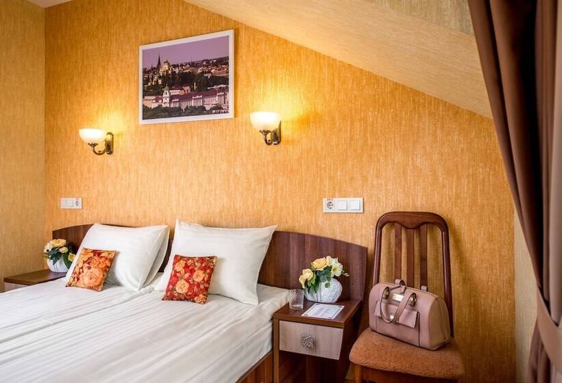 经济房, &spa Pysanka, готель писанка, 3 сауни та джакузі   індивідуальний відпочинок у спа