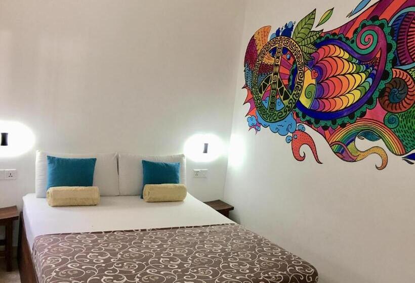 带共用浴室的标准房间, Hostel First