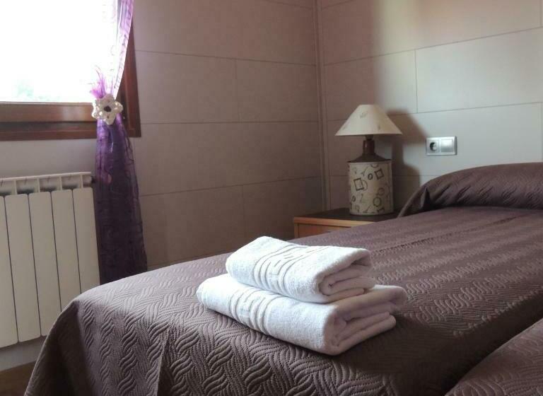 标准三人间共用浴室, Zendoira   Hostel