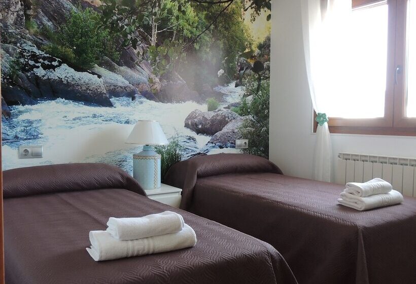 标准三人间共用浴室, Zendoira   Hostel