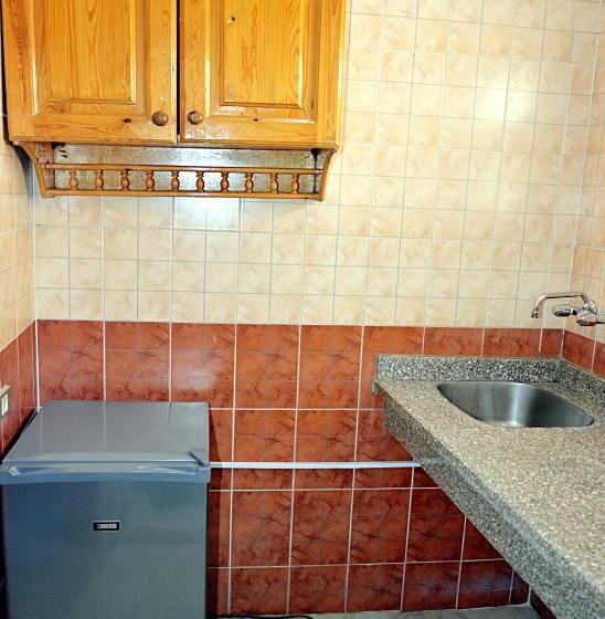 Suite Familiare, Minya Compound Of The Armed Forces