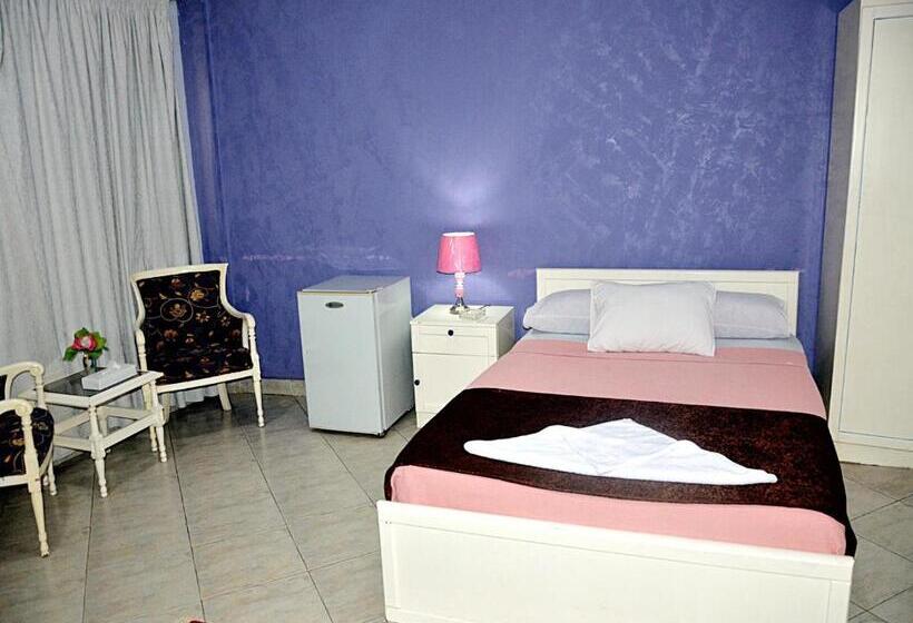 Suite Familiare, Minya Compound Of The Armed Forces