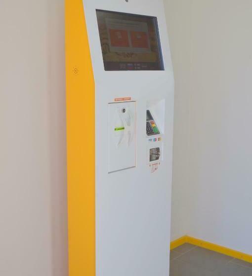 اتاق استاندارد با سرویس بهداشتی مشترک, Saare Automatic Hostel