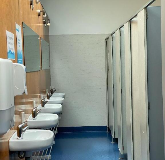 اتاق استاندارد, On Top Backpackers