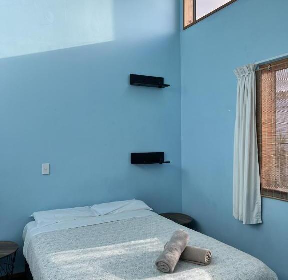 اتاق استاندارد, On Top Backpackers