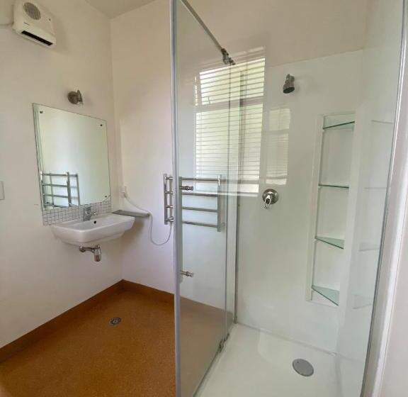 اتاق لوکس, On Top Backpackers