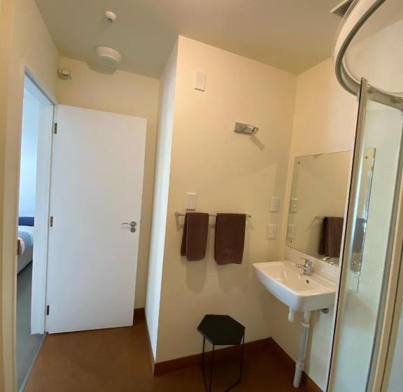 اتاق لوکس, On Top Backpackers