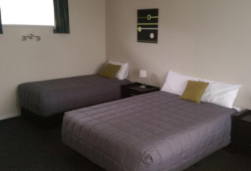 Семейный Номер, Palm Motel Waihi