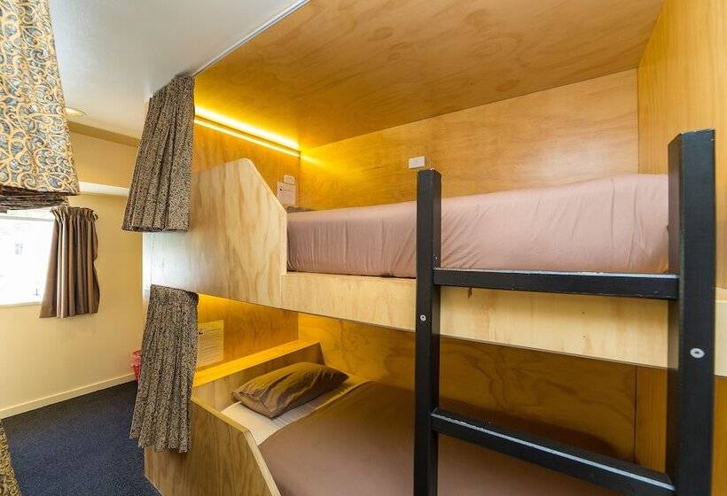 공동 객실, Tahuna Pod Hostel