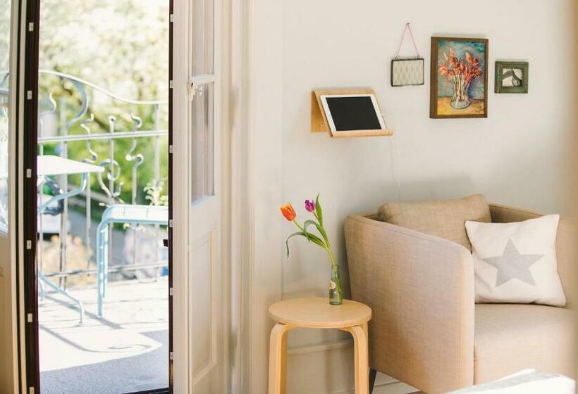 اتاق استاندارد با تراس, B&b The B