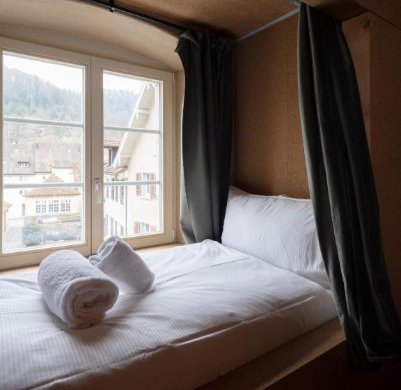 Семейный Номер, Peanut Medieval Lodge