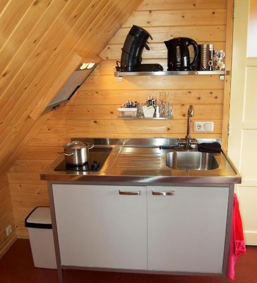 스탠다드 스튜디오, B&b En Vakantiehuisje Ursula