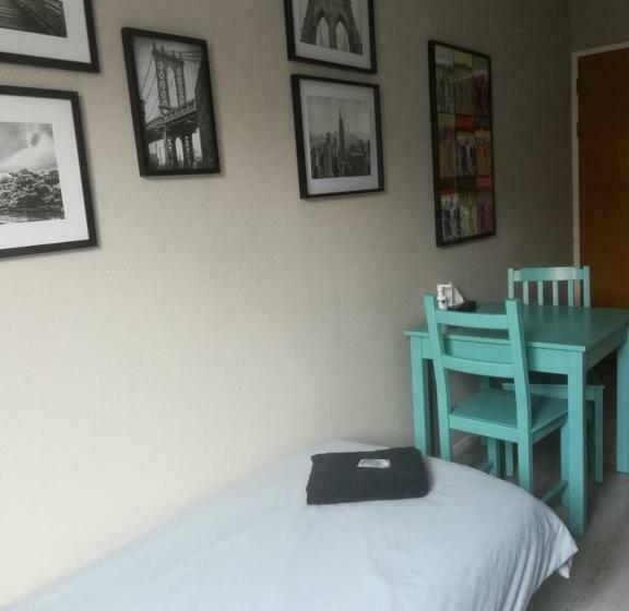 标准三人间, Simplon Hostel