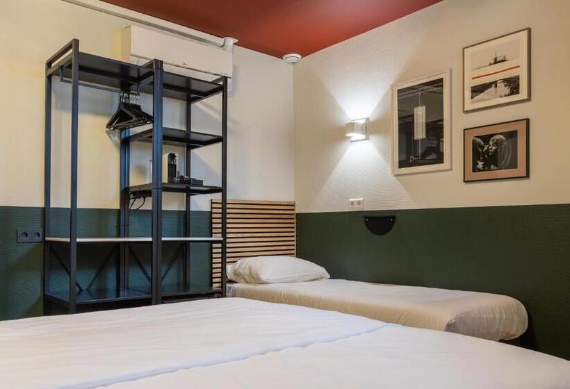 Номер Стандарт Трехместный, Weber Hotel 117
